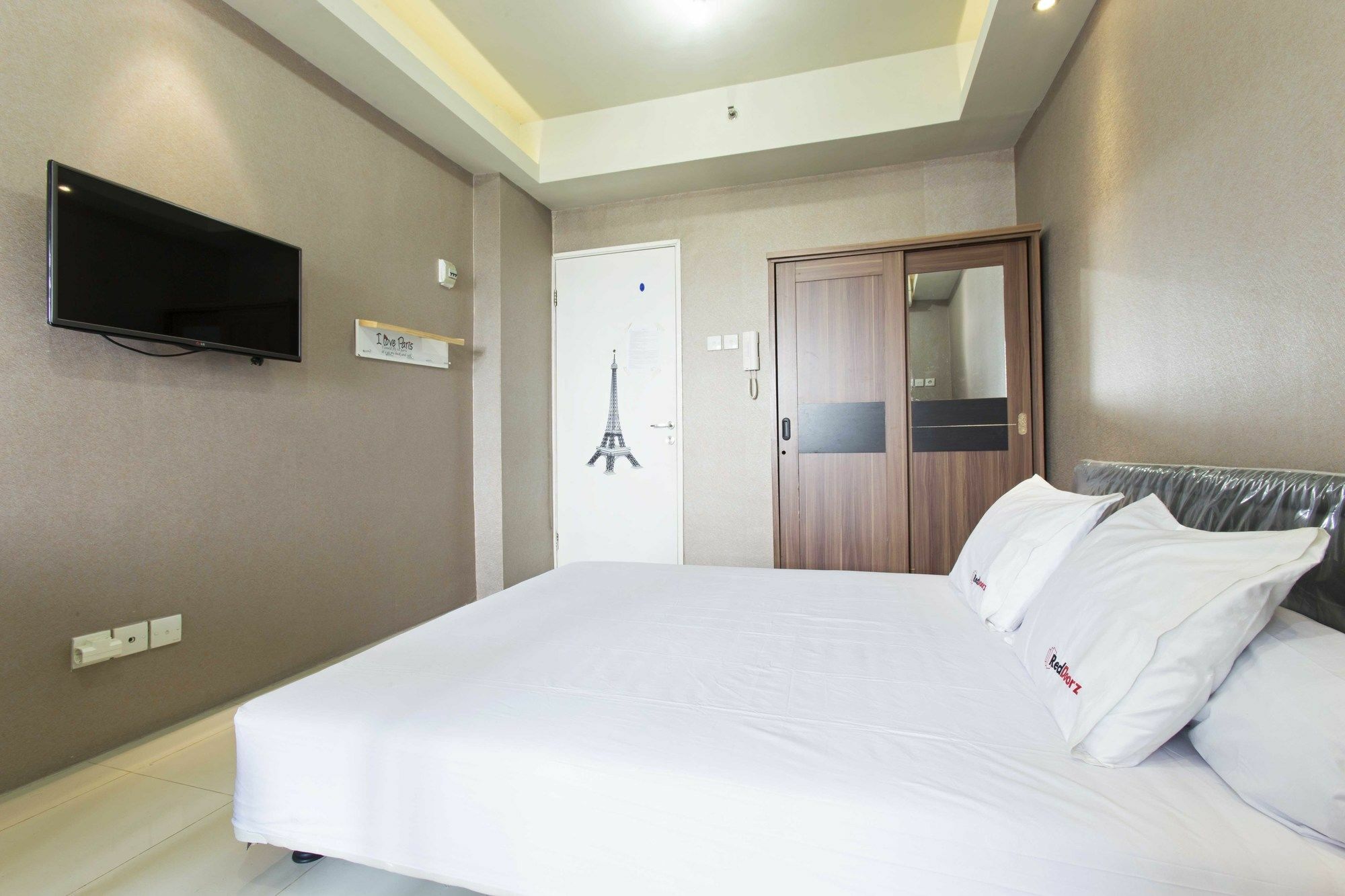 Reddoorz Apartment @ Pegangsaan Kelapa Gading 3 Yakarta Exterior foto